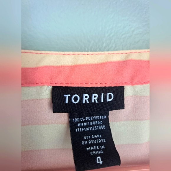 Torrid coral stripe top plus Sz 4 sleeveless spring summer casual - Picture 3 of 6